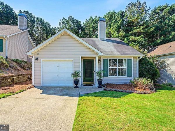 217 Parkridge Drive, Woodstock, GA 30189