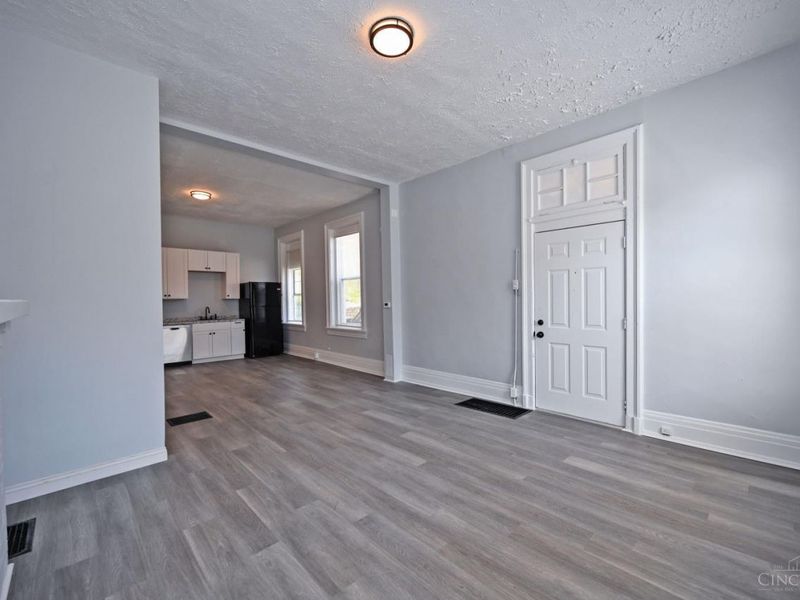 458 W McMicken Avenue, Cincinnati, OH 45214 Photo 7