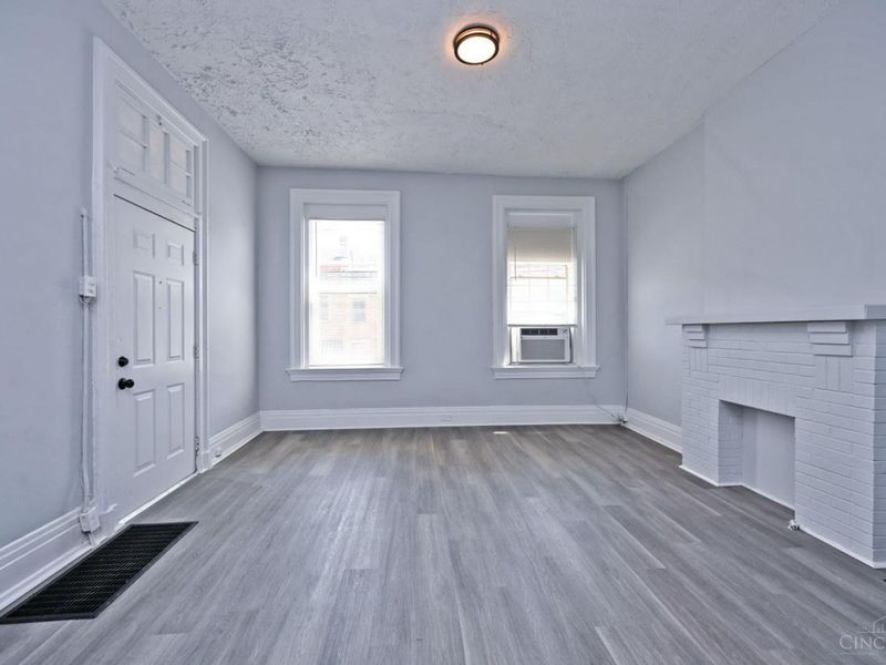 458 W McMicken Avenue, Cincinnati, OH 45214 Photo 8