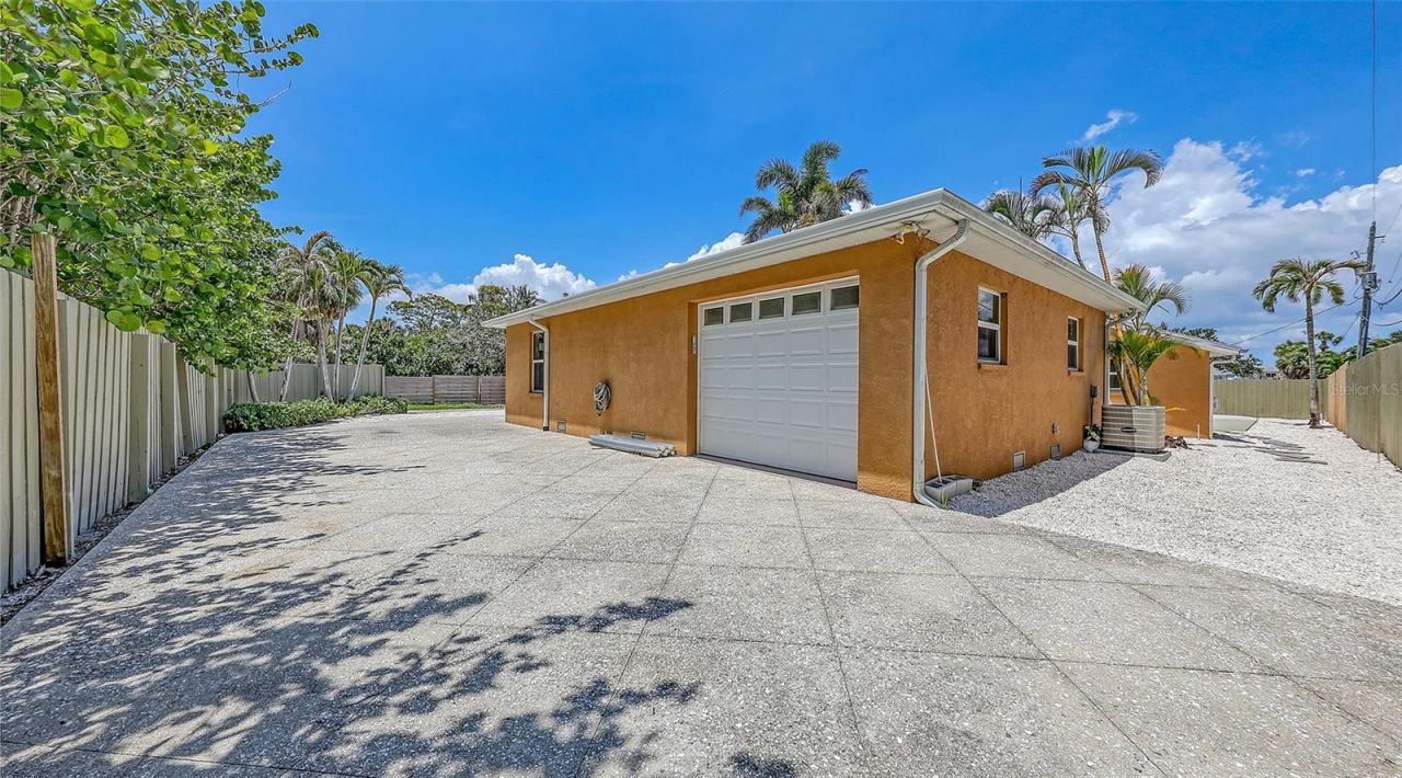 1203 Lyric Lane , Unit (Studio), Sarasota, FL 34242 Photo