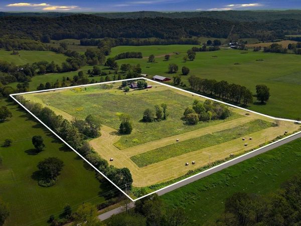 192 Armstrong Station Road, Springville, IN 47462