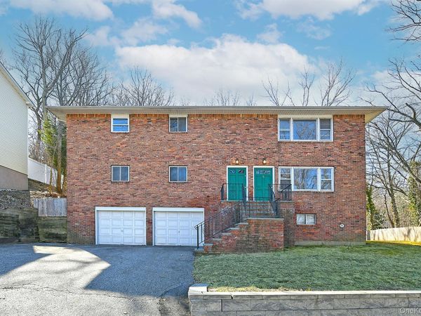 8 Harbor Hill Road , Unit 2nd Floor, Glen Cove, NY 11542