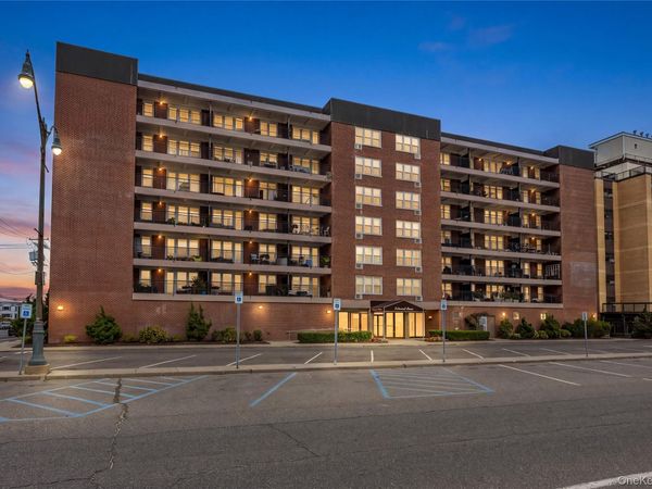1 E Broadway, Unit 3D, Long Beach, NY 11561