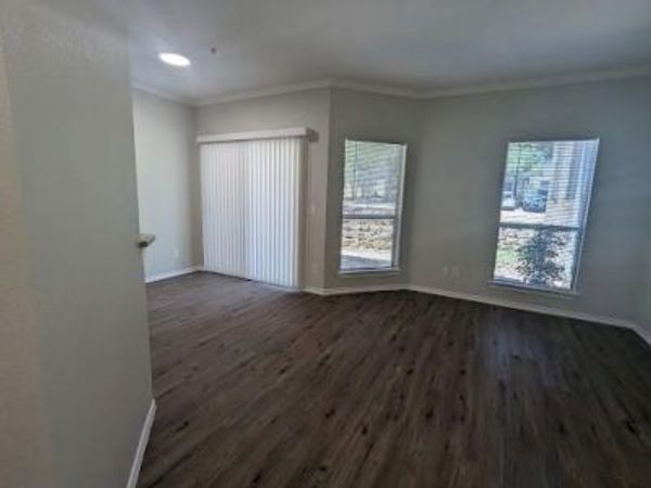 6000 Shepherd Mountain CV, Unit 204, Austin, TX 78730