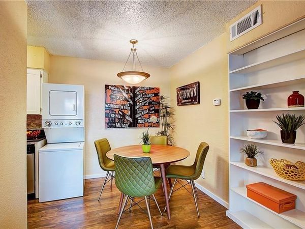 2401 Manor RD, Unit 224, Austin, TX 78722