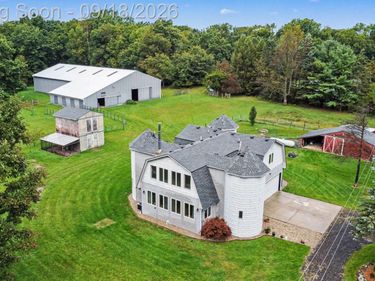 2651 Fenton Road, Hartland Township, Mi 48353