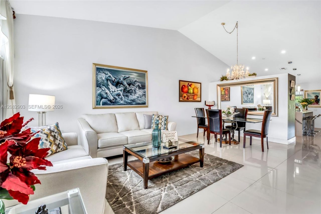 354 SW 183rd Way, Pembroke Pines, FL 33029 Photo