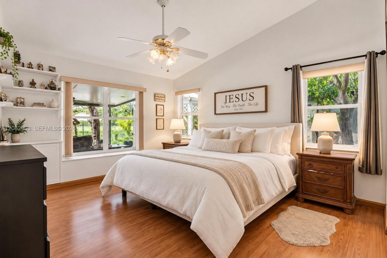 354 SW 183rd Way, Pembroke Pines, FL 33029 Photo