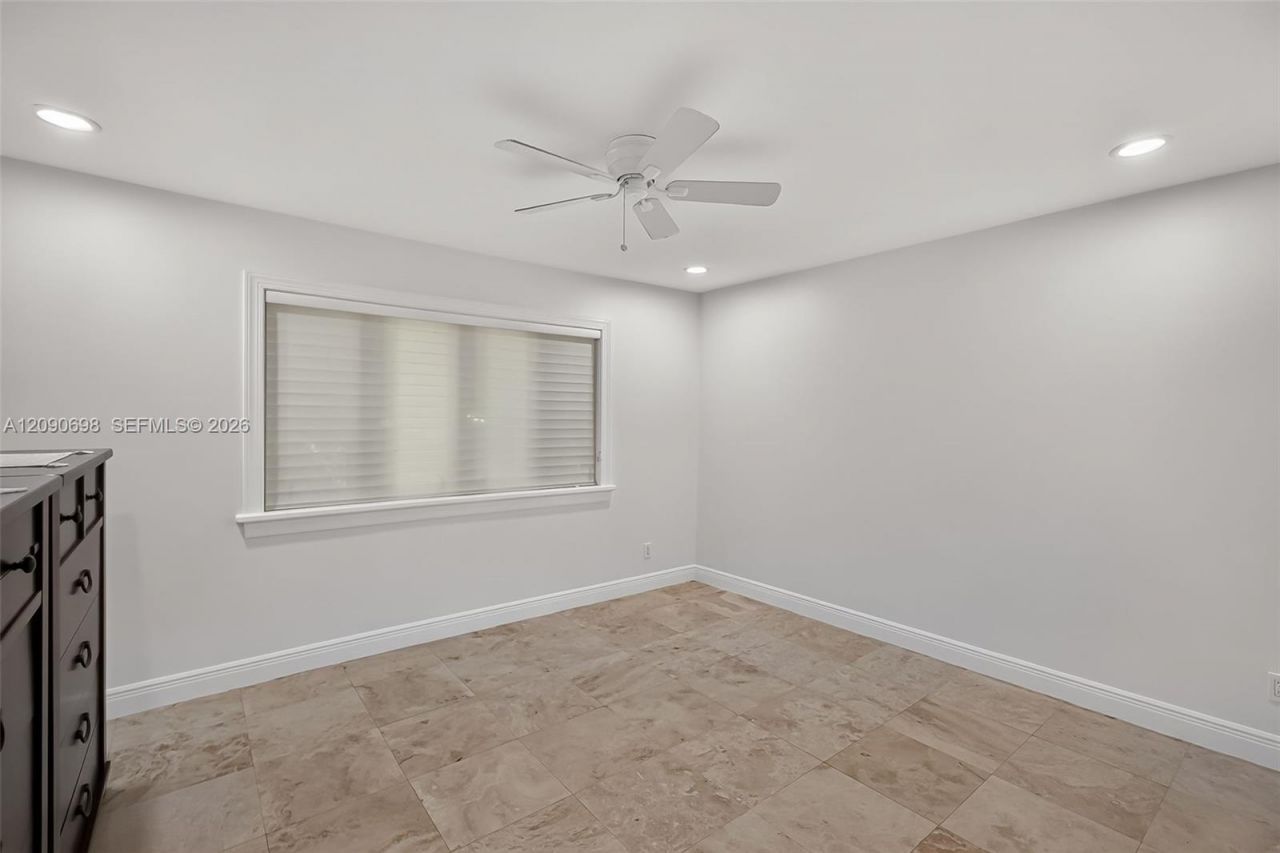 6915 SW 101st St, Pinecrest, FL 33156 Photo