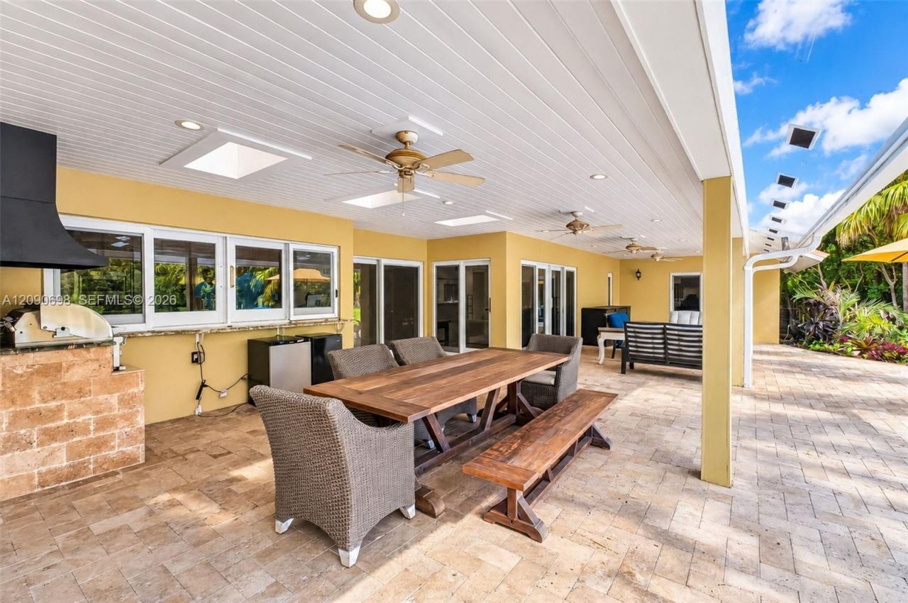 6915 SW 101st St, Pinecrest, FL 33156 Photo