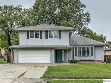 4929 S 106 Circle, Omaha, NE 68127