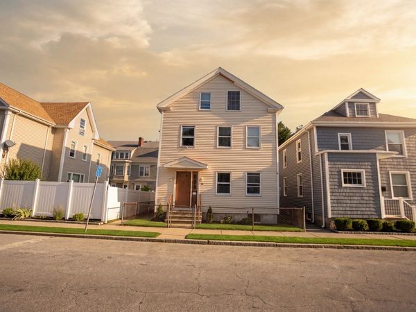 186 Summer St, Unit 1, New Bedford, MA 02740