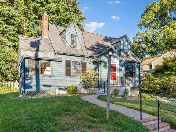 51 Gleason Rd, Lexington, MA 02420