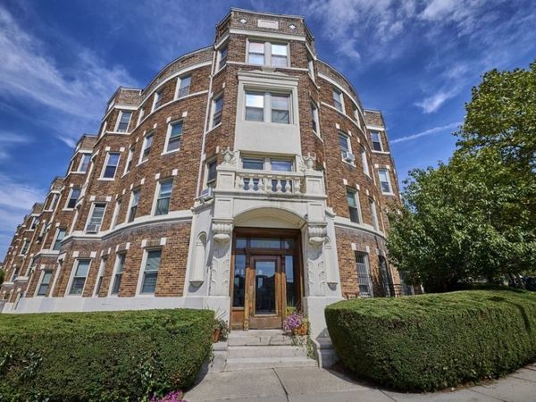 1677 Commonwealth Ave, Unit 12, Boston, MA 02135