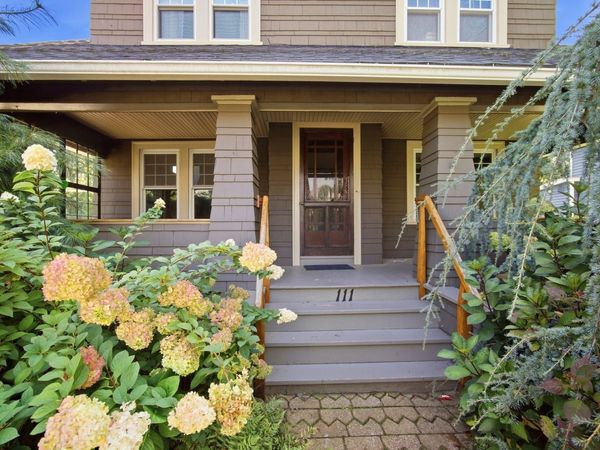 111 Greenacre Avenue, Longmeadow, MA 01106