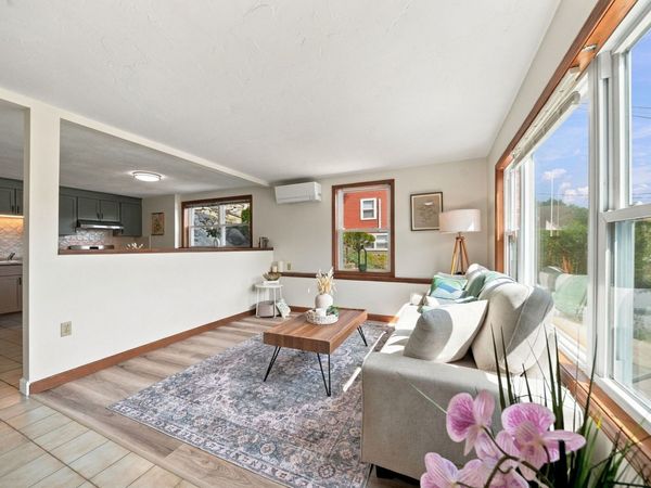 39 Mountain St, Unit 39, Woburn, MA 01801