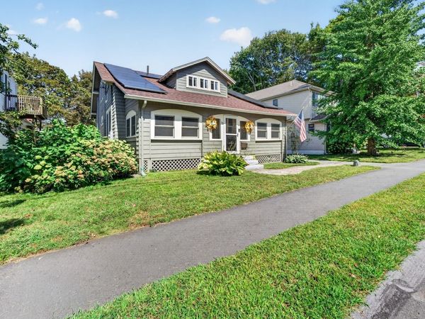 33 Union St, North Andover, MA 01845