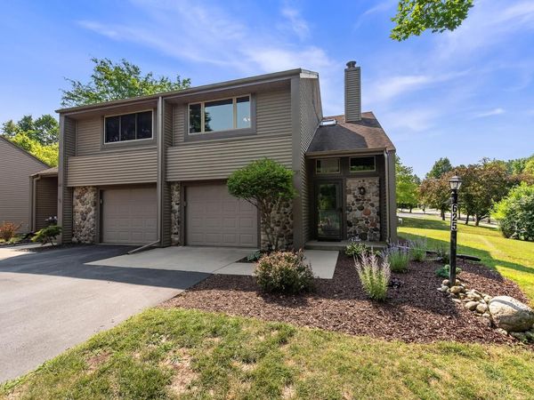 625 Tamarack DRIVE W, West Bend, WI 53095