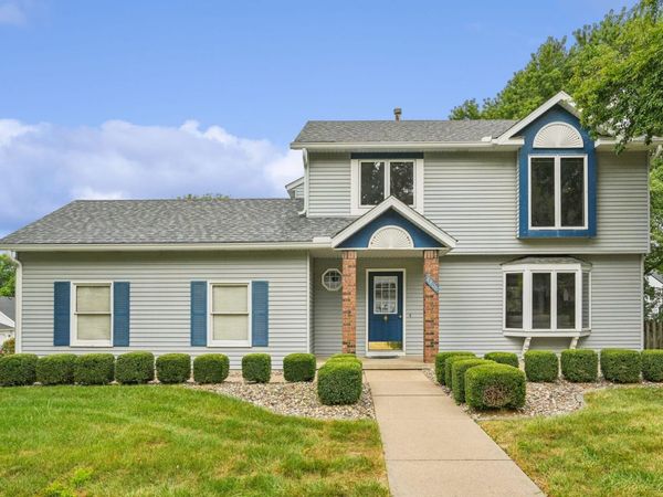 4806 Taylor Street , Davenport, IA 52806