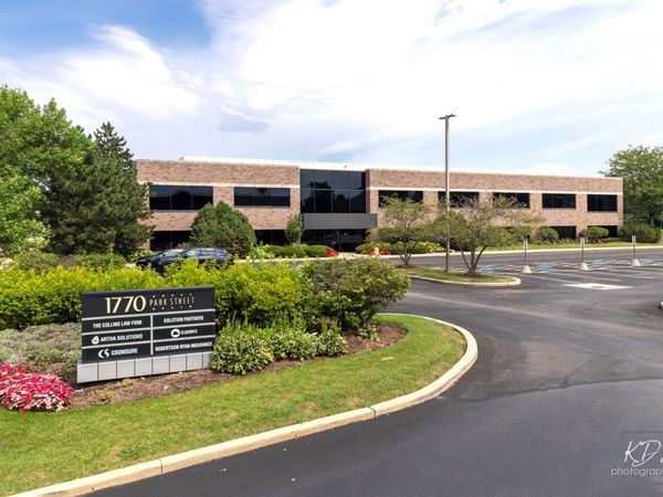 1770 Park Street , Unit 200, Naperville, IL 60563