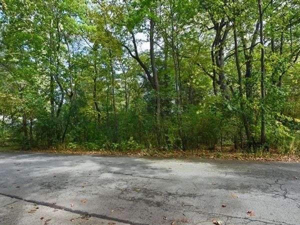 23357 Forest Court, Deerfield, IL 60015