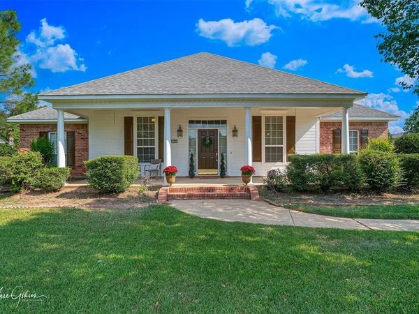 205 Tealwood Drive , Bossier City, LA 71111