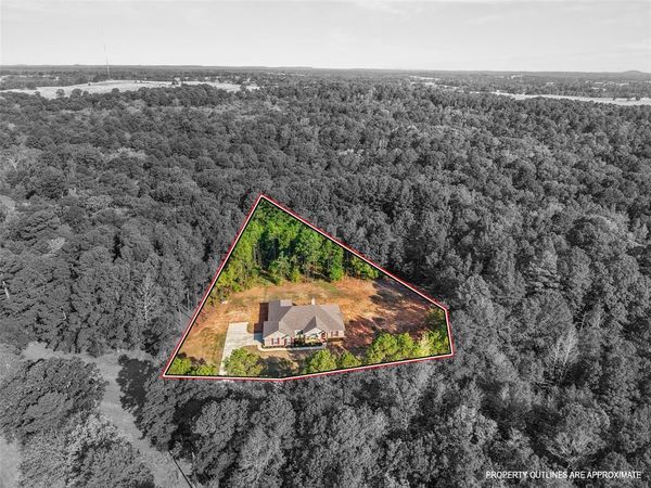 525 Lake Gladewater Road , Gladewater, TX 75647