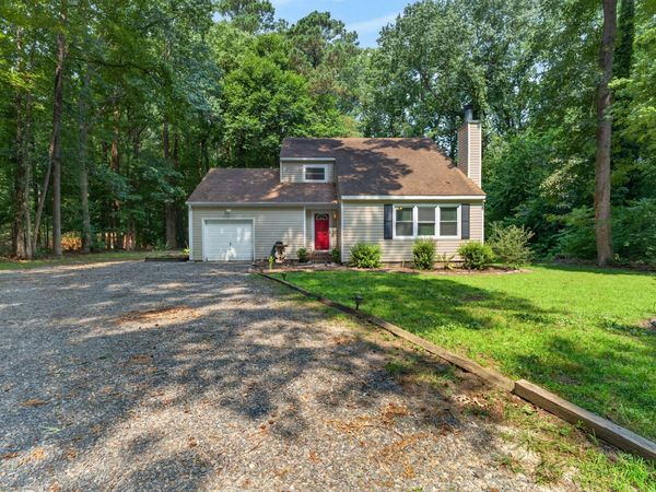 4504 Aberdeen Drive , Gloucester, VA 23061