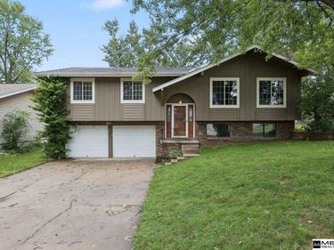5935 S 140th Avenue, Omaha, NE 68137