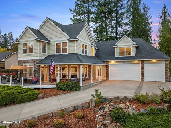 5326 E Shoreline Dr, Post Falls, ID 83854