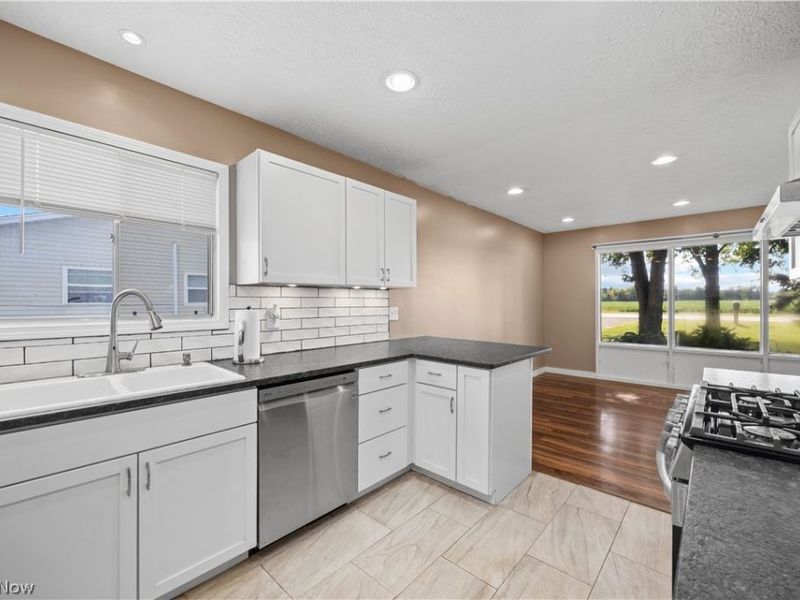 4908 Columbus Avenue , Sandusky, OH 44870 Photo 14