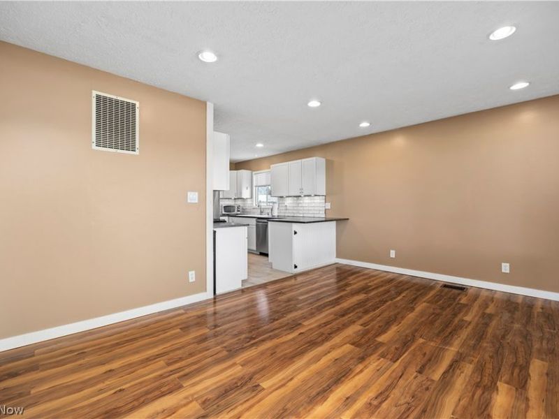 4908 Columbus Avenue , Sandusky, OH 44870 Photo 8