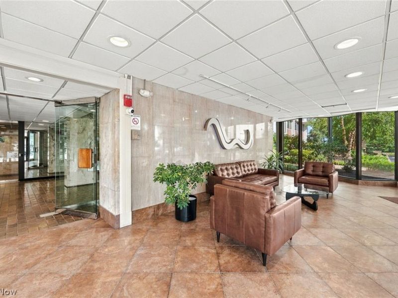 12700 Lake Avenue, Unit 411, Lakewood, OH 44107 Photo 18