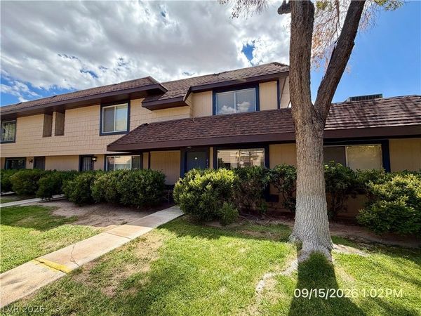 6122 Meadow View Lane, Las Vegas, NV 89103