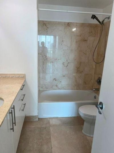 3330 NE 190th St , Unit LPH14, Aventura, FL 33180 Photo