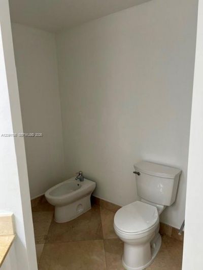3330 NE 190th St , Unit LPH14, Aventura, FL 33180 Photo