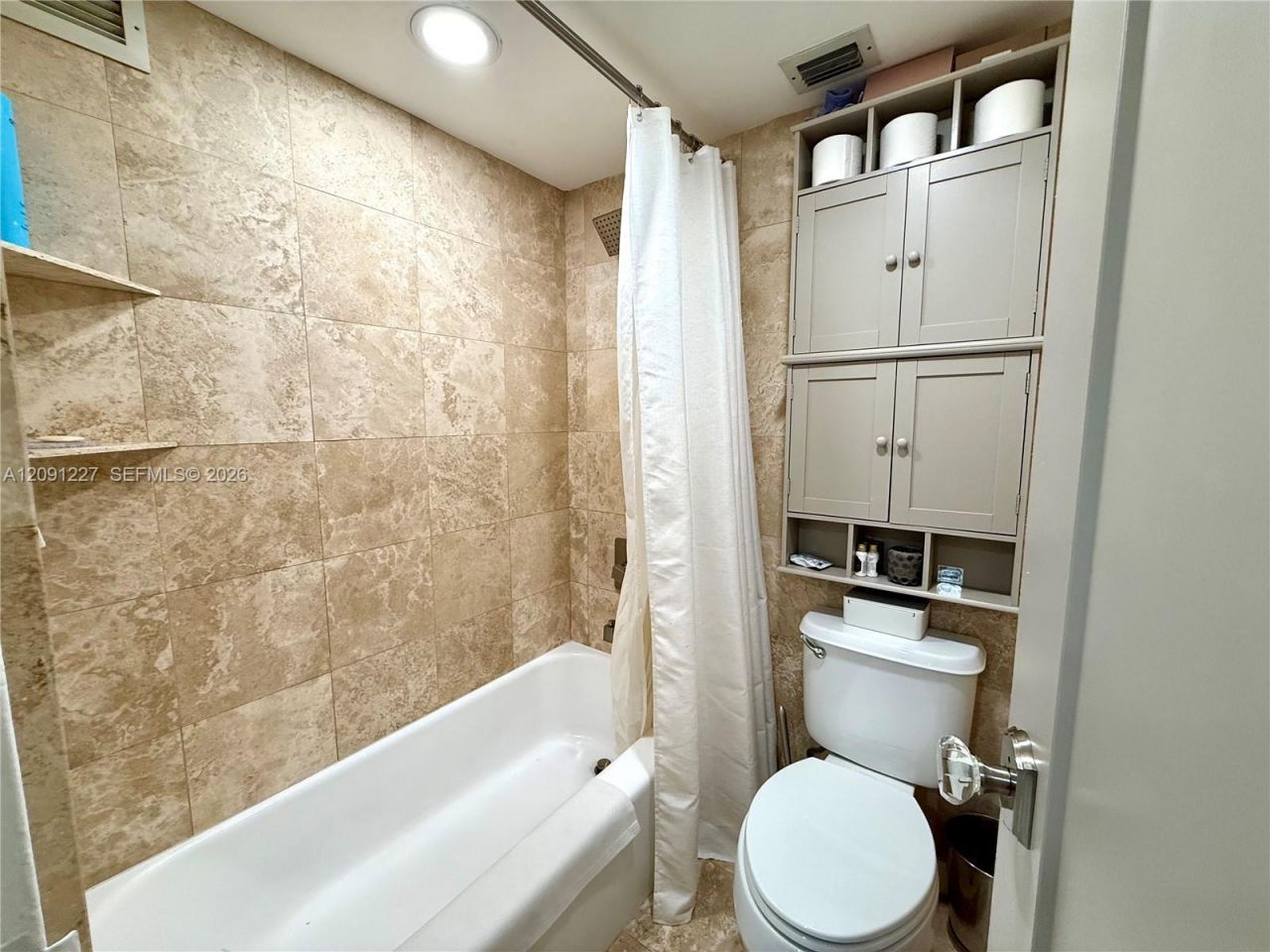 800 West Ave , Unit 435, Miami Beach, FL 33139 Photo
