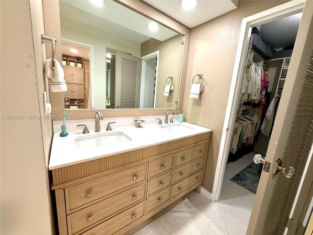 800 West Ave , Unit 435, Miami Beach, FL 33139 Photo