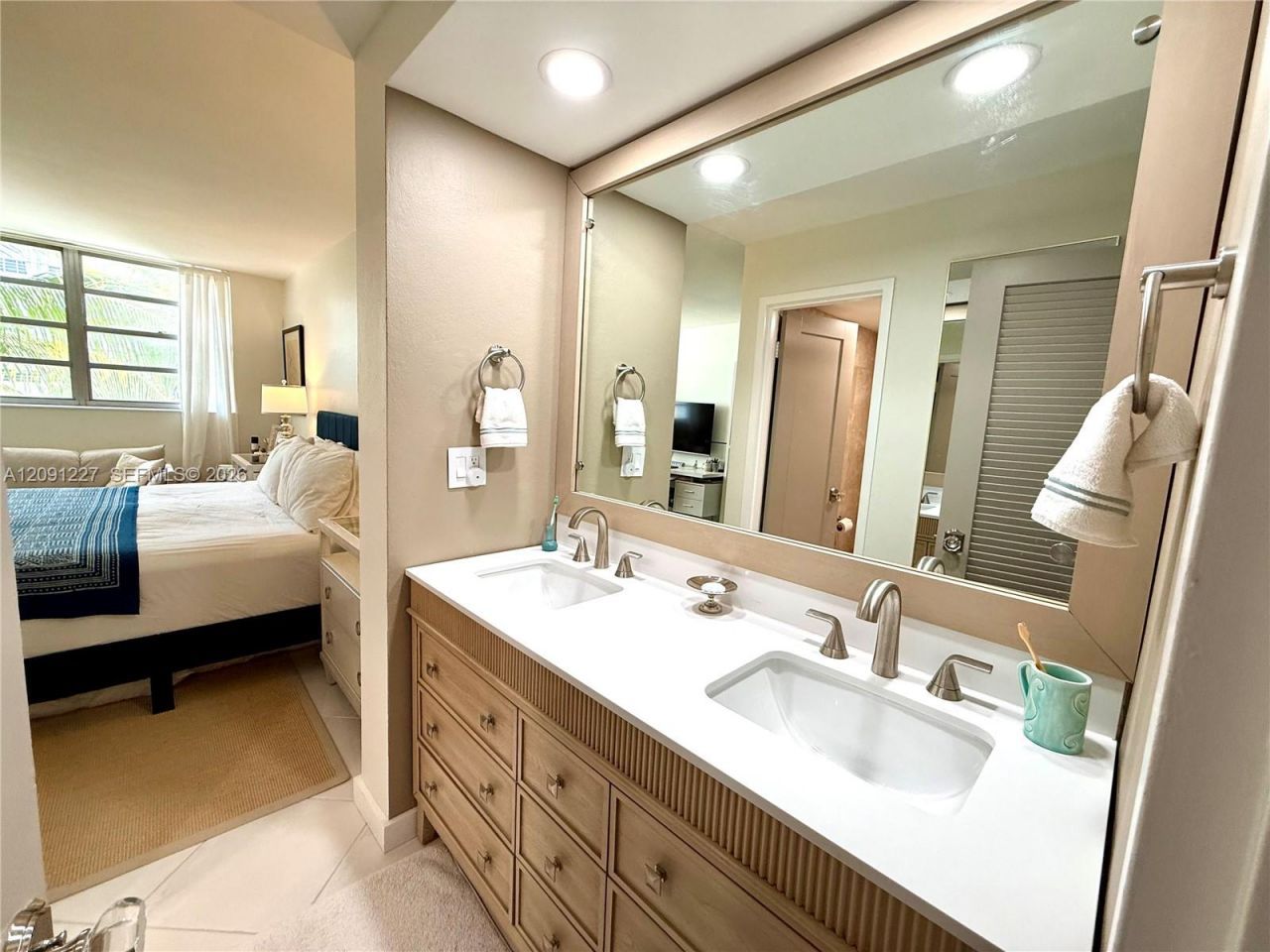 800 West Ave , Unit 435, Miami Beach, FL 33139 Photo