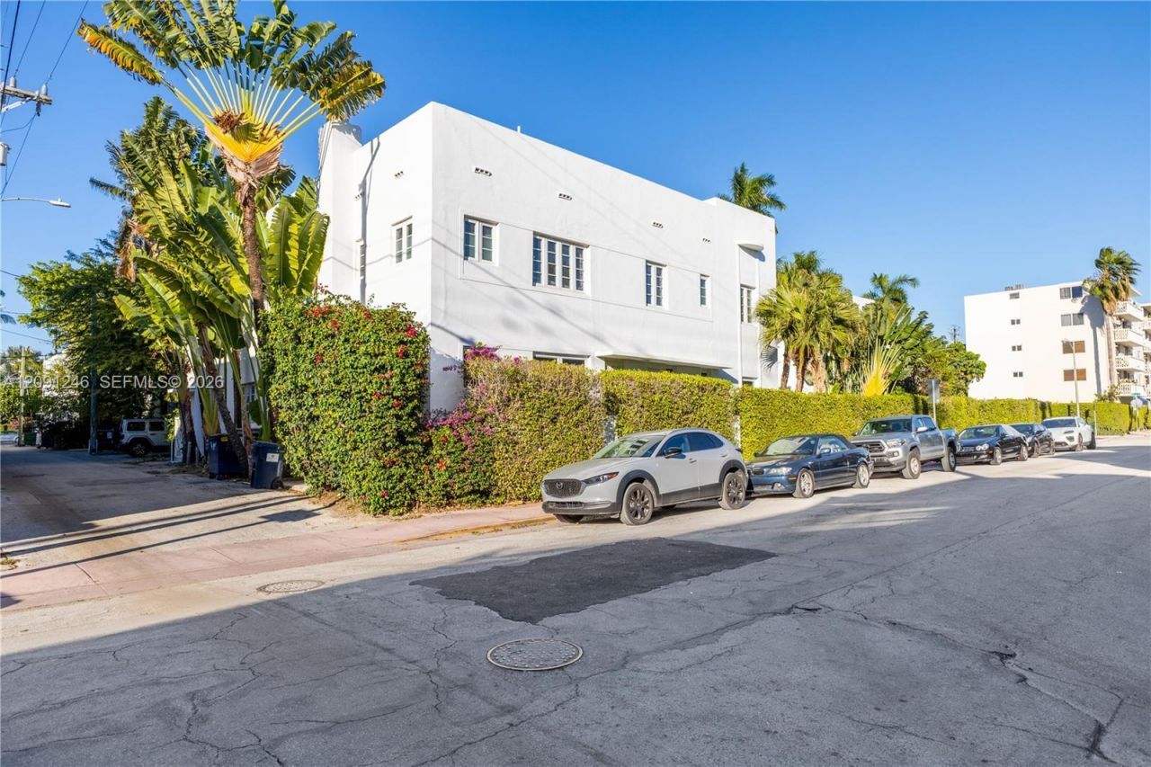 711 14th St, Unit 4, Miami Beach, FL 33139 Photo