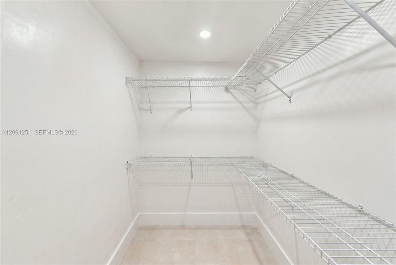 1055 NE 144th St, North Miami, FL 33161 Photo