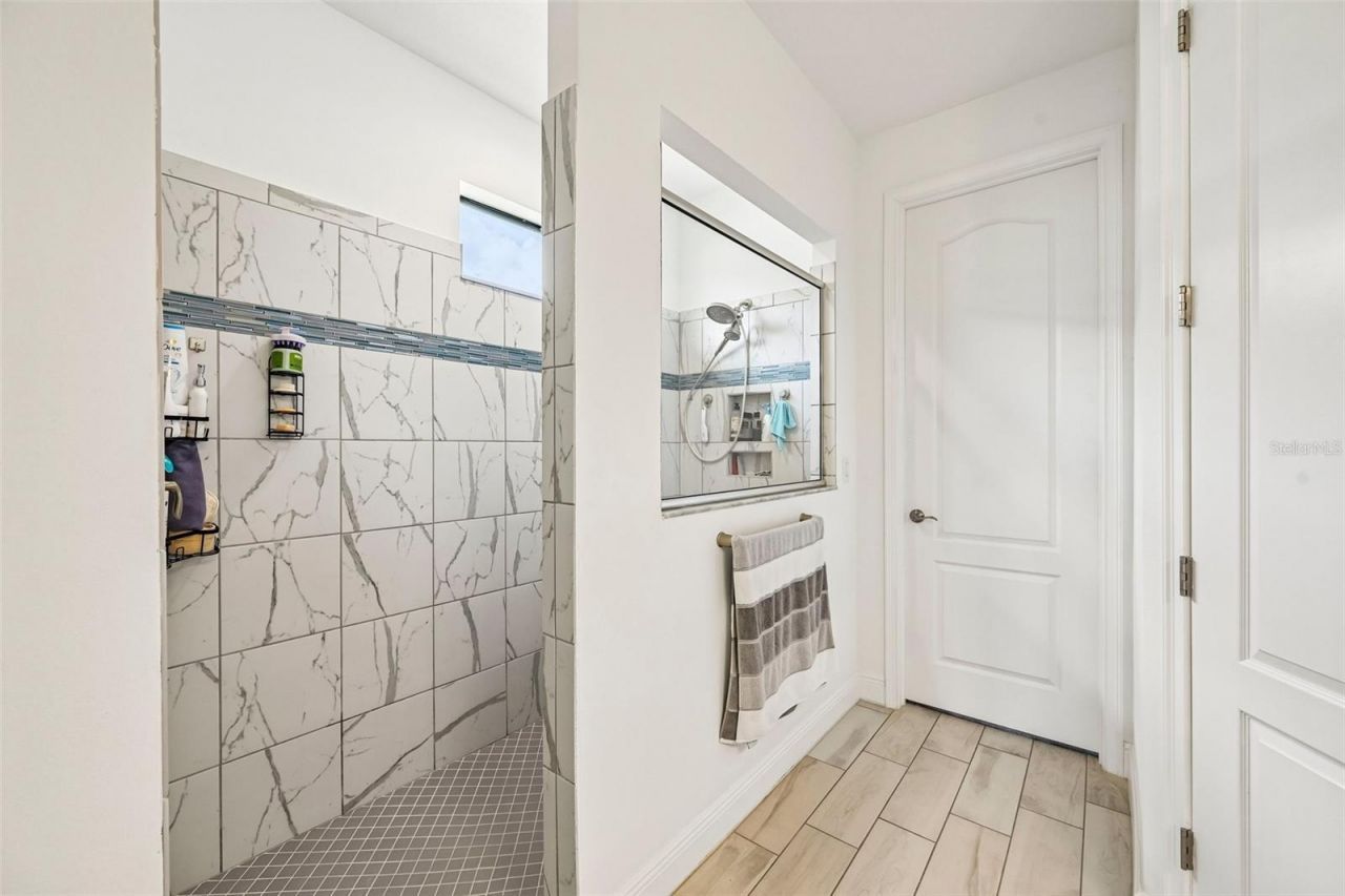 4024 Salida Delsol Drive, Sun City Center, FL 33573 Photo