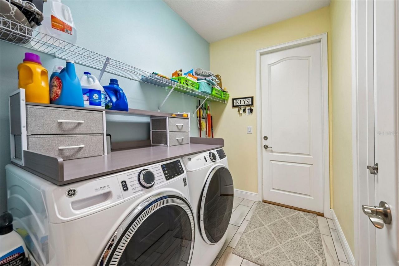 4024 Salida Delsol Drive, Sun City Center, FL 33573 Photo
