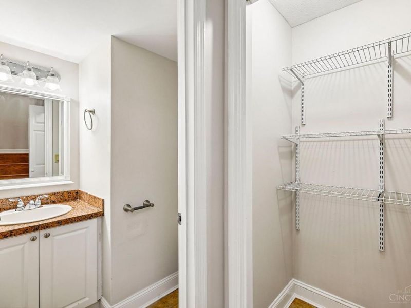 2126 Gilbert Avenue, Unit B, Cincinnati, OH 45206 Photo 29