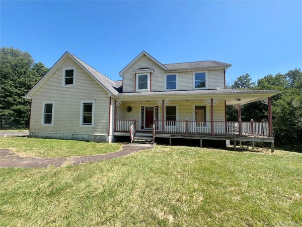 64 Enright Lane , Montgomery, NY 12549