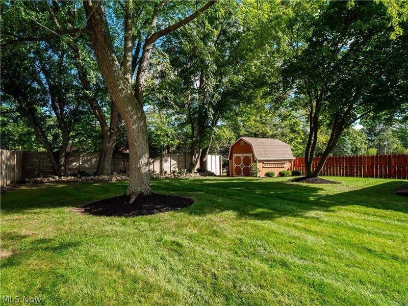 7930 Royalview Drive, Parma, OH 44129 Photo 13