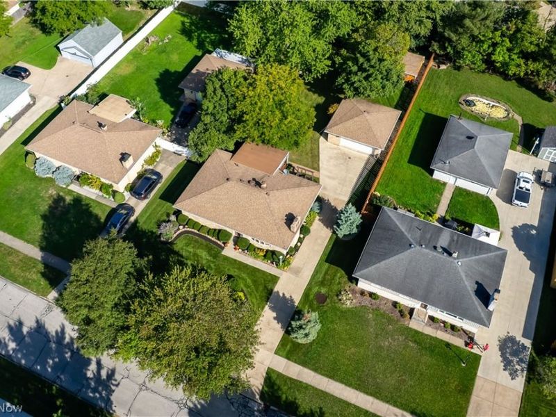7930 Royalview Drive, Parma, OH 44129 Photo 18