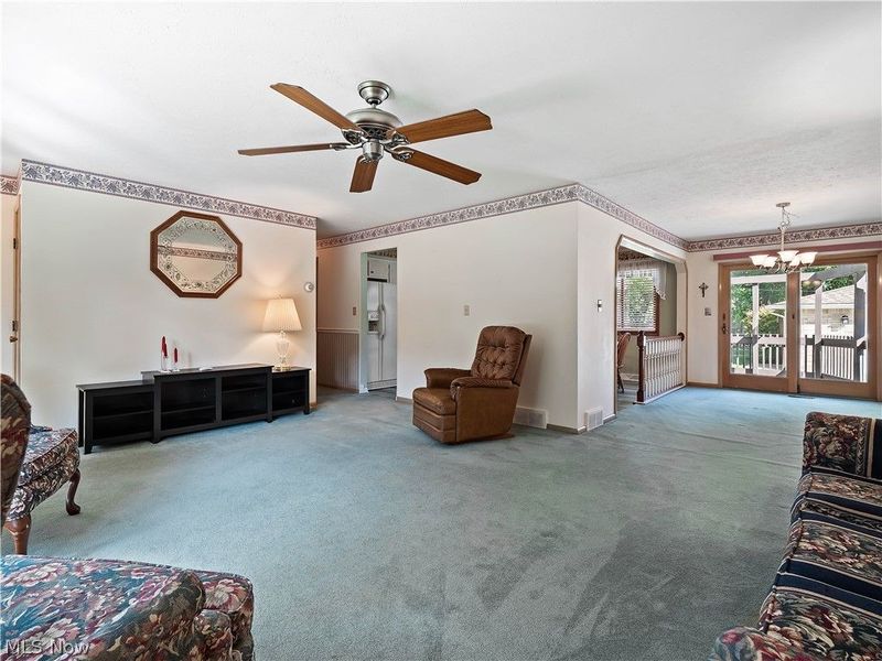 7930 Royalview Drive, Parma, OH 44129 Photo 22