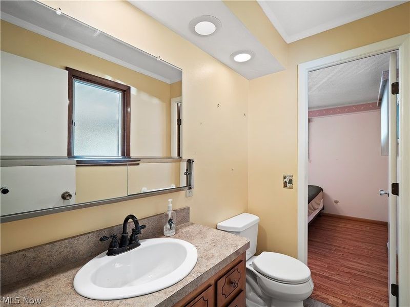 7930 Royalview Drive, Parma, OH 44129 Photo 38