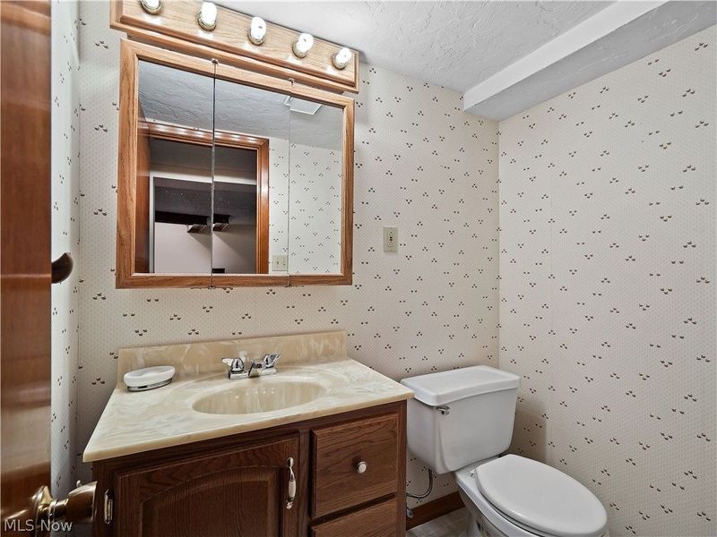 7930 Royalview Drive, Parma, OH 44129 Photo 45